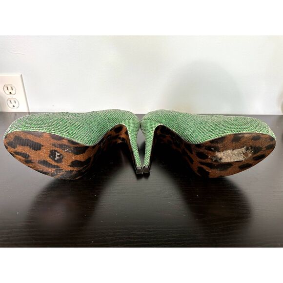 Bettie Page Green Platform Heels - Picture 7 of 16